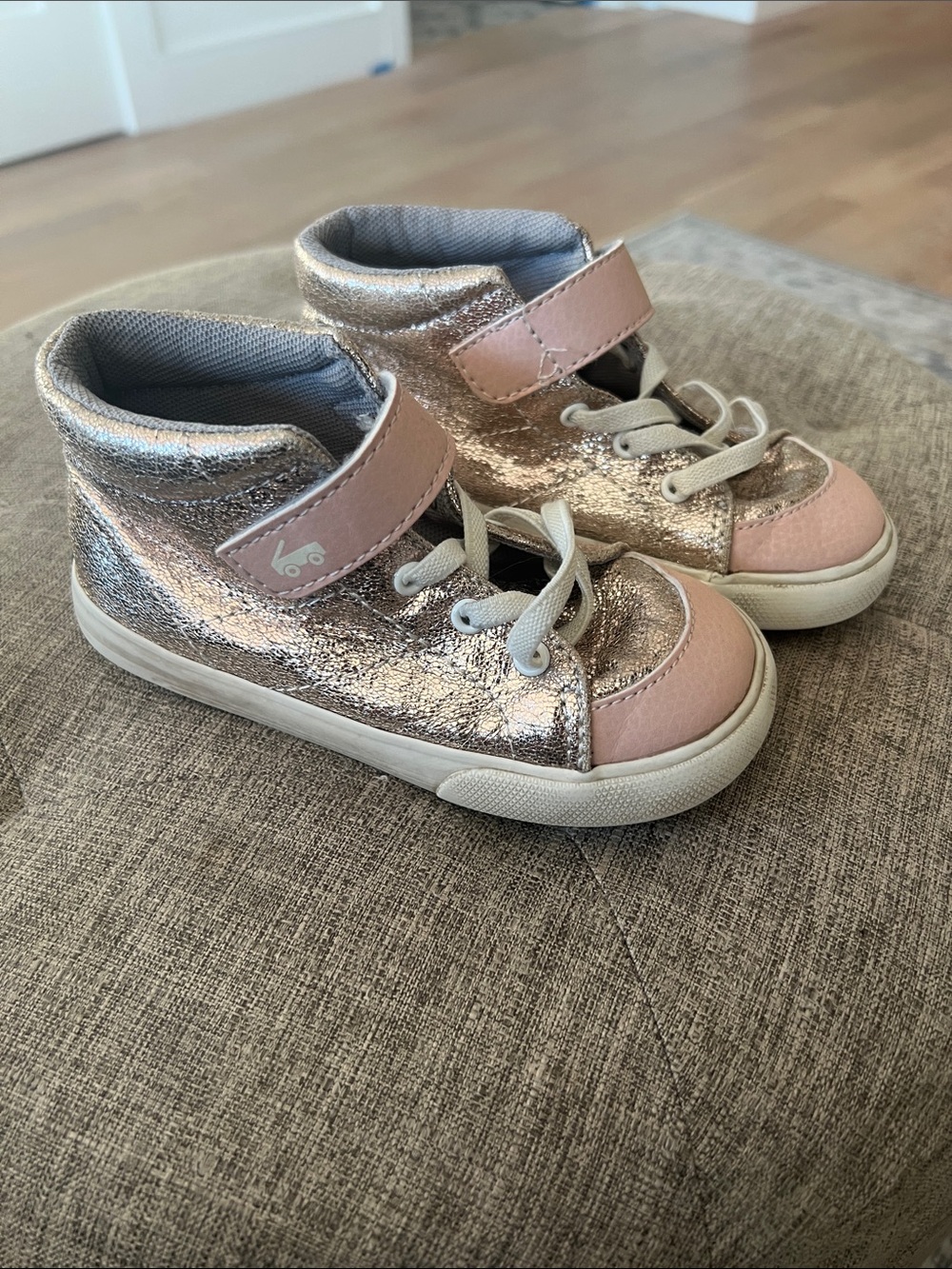 See Kai Run Girls Metallic Rose High-Top Sneakers